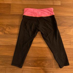 Lululemon capri legging Size 6